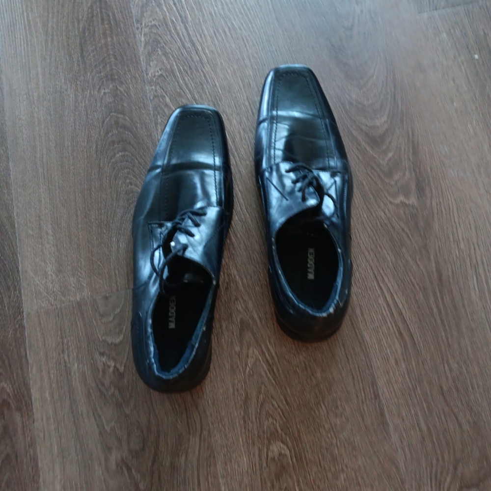 Shoes - Picture 3 of 3